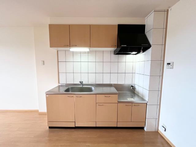 ＡＮＤ　ＯＮＥ　東棟のキッチン|キッチン