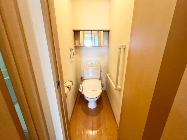 ＡＮＤ　ＯＮＥ　東棟のトイレ|シャワー付トイレ