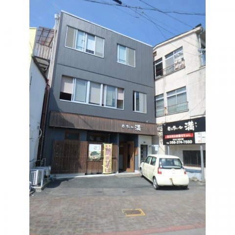楠町１丁目店舗①