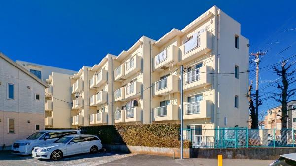 横浜市磯子区田中２丁目の中古マンションの外観|陽当りの良さが伝わります！
是非、現地にてご確認下さい。