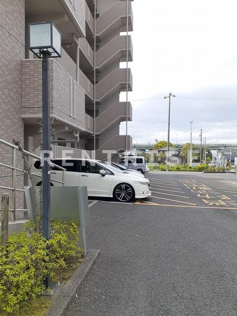 ユーズサンレミの駐車場|駐車場
