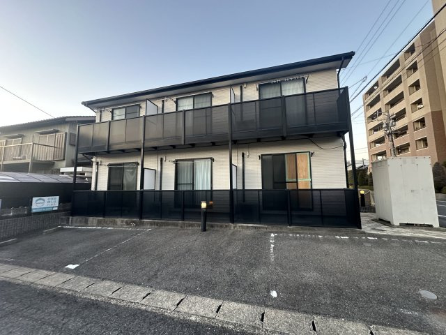アンプルール ブワ 汐凪の駐車場