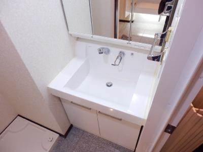 ベラジオ五条堀川の独立洗面台|独立洗面台