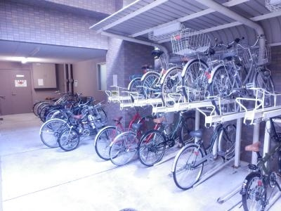 ベラジオ五条堀川の駐車場|駐輪場
