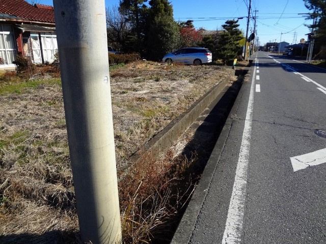 ６４５８８　揖斐郡池田町八幡土地の前面道路含む現地写真
