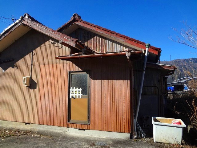 ６４５８９　揖斐郡池田町八幡中古戸建ての外観