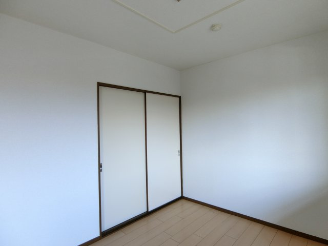 グランメール旗ヶ崎Ⅱの洋室