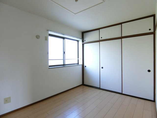 グランメール旗ヶ崎Ⅱの洋室
