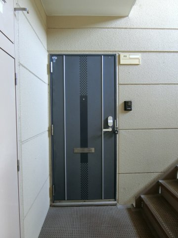 グランメール旗ヶ崎Ⅱの玄関
