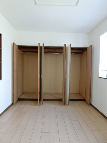 グランメール旗ヶ崎Ⅱの収納