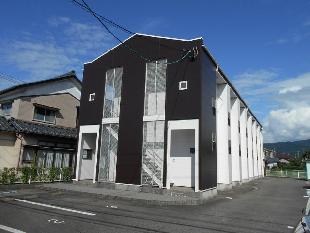 レオパレスサークルヒルの外観|物件の外観です