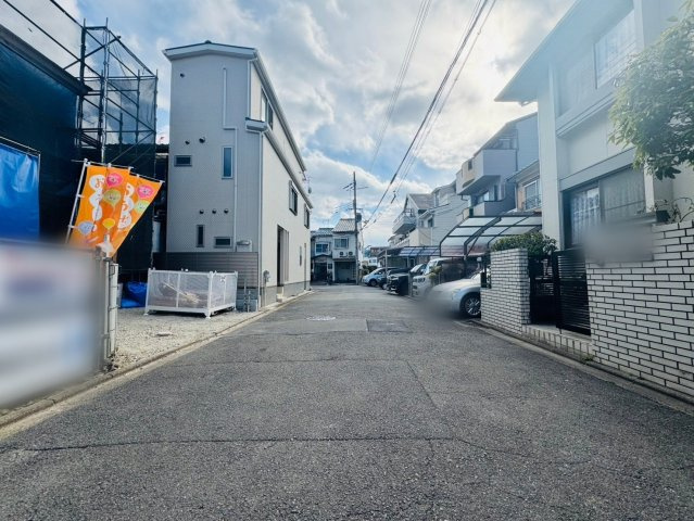 南・吉祥院西ノ庄西浦町の前面道路含む現地写真|現在建築中です！（R7.1末）