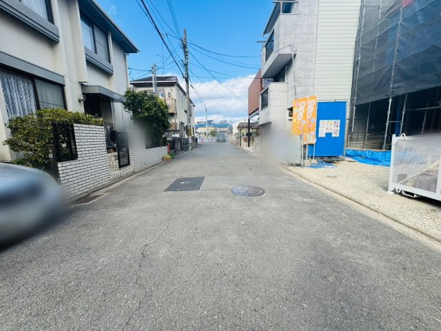 南・吉祥院西ノ庄西浦町の前面道路含む現地写真|前道ゆとりのある幅員約６ｍ♪