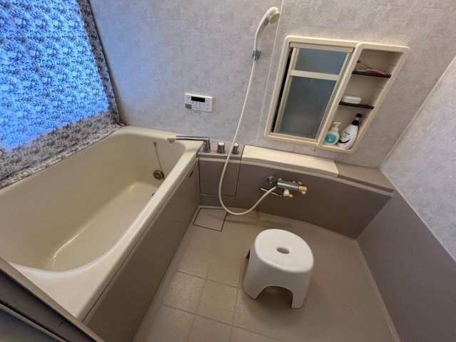 稲敷郡阿見町大字竹来　中古戸建の浴室