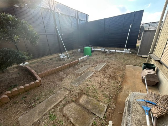 稲敷郡阿見町大字竹来　中古戸建の庭