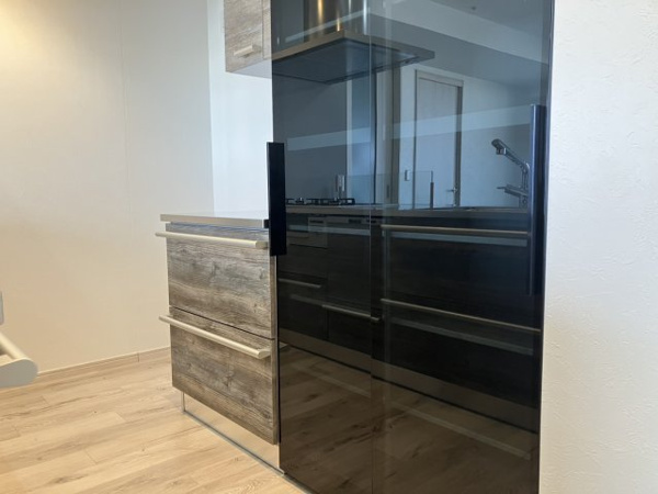 【キッチン】 | 【キッチン】カップボード付きで収納豊富♪