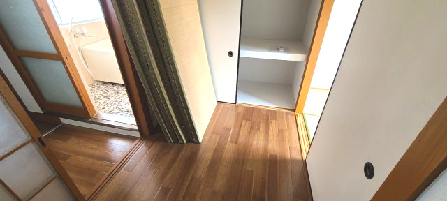 明るい室内です