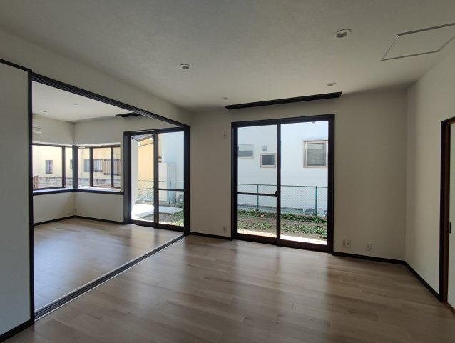 【居間・リビング】の画像