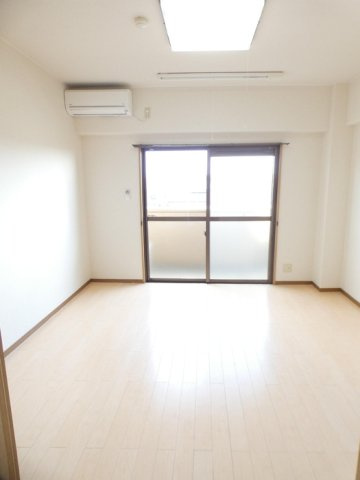 【洋室】 | マンション杏明館 | 洋室です