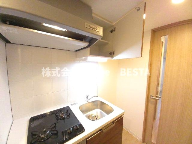 ワールドアイ神戸WESTのキッチン