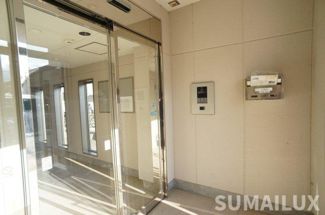 熊本市南区八幡１０丁目のアパートのエントランス