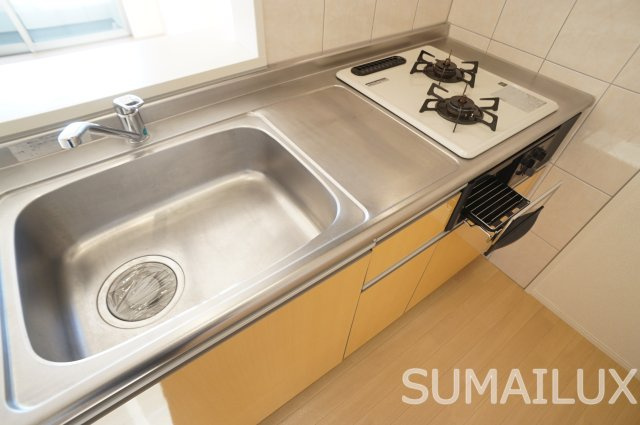 熊本市南区八幡１０丁目のアパートのキッチン