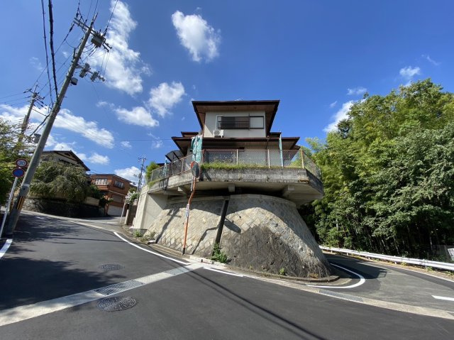 向日市物集女町北ノ口　の前面道路含む現地写真|目の前に広がる開放的な景色！眺望重視の方にもおすすめです。