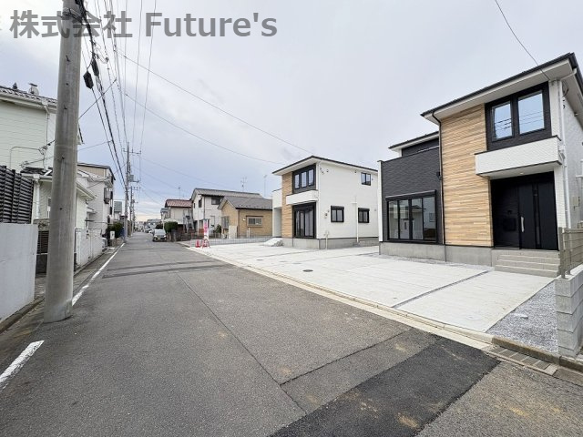 三郷市早稲田4丁目　新築戸建　全4棟　1号棟の前面道路含む現地写真|前面道路含む現地写真です。