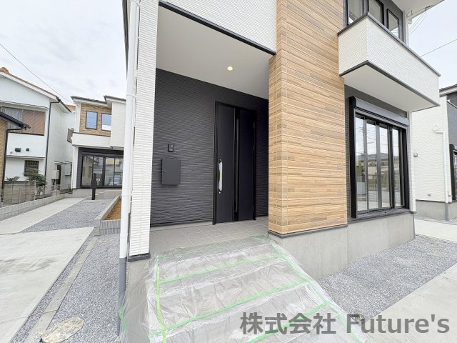 三郷市早稲田4丁目　新築戸建　全4棟　4号棟のエントランス|玄関アプローチ