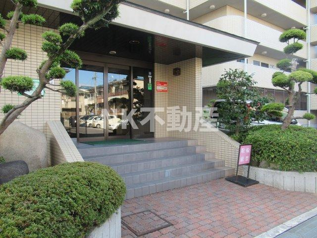 【エントランス】 | レジェーロ永和（河内永和賃貸） | 落ち着いたエントランスです