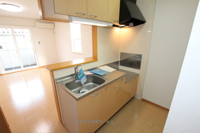 【キッチン】 | サンリットスクエアＢ | お料理しやすいキッチンです
サンリットスクエアB棟　103号室　2022/4/7撮影