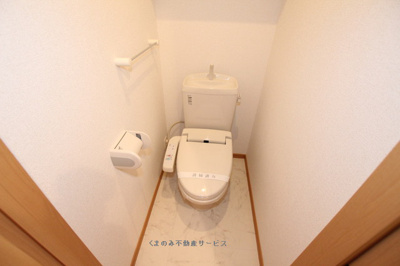 【トイレ】 | サンリットスクエアＢ | 落ち着いたトイレです
サンリットスクエアB棟　103号室　2022/4/7撮影