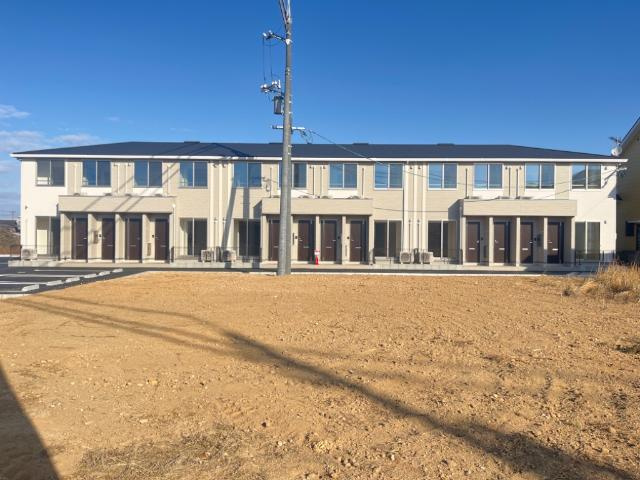 Ｇｌｅｅ　Ｖｉｌｌａｇｅ