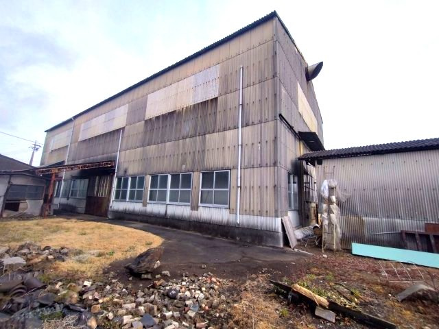西尾市平坂貸工場の外観
