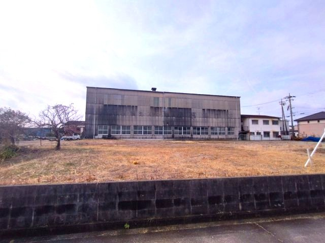西尾市平坂貸工場の外観