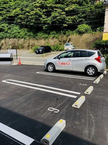 ラコッティの駐車場