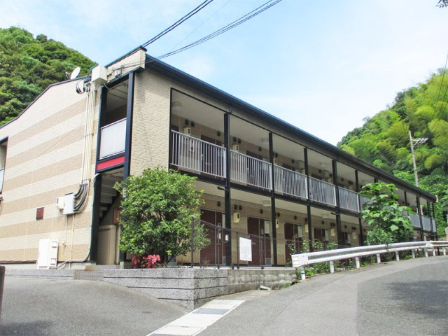 レオパレスシャンテの外観