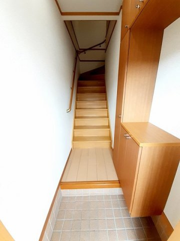 リーオ・ピーノの玄関