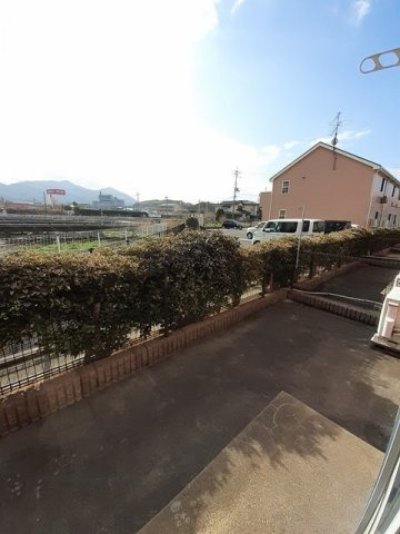 ソレアード葉中の庭