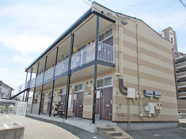 レオパレスヒルズ稗田の外観