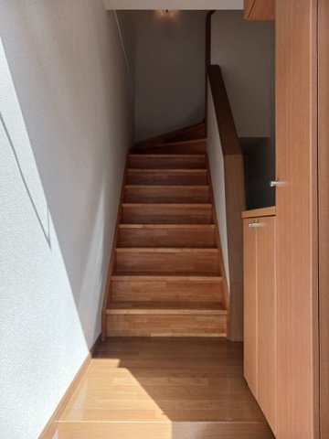 ソレアード打越Ⅱ番館の玄関