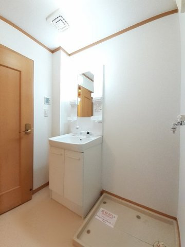 ソレアードエムＡの洗面所