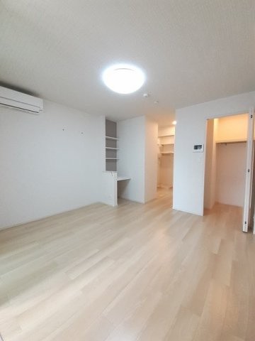 シャロームⅡの内装