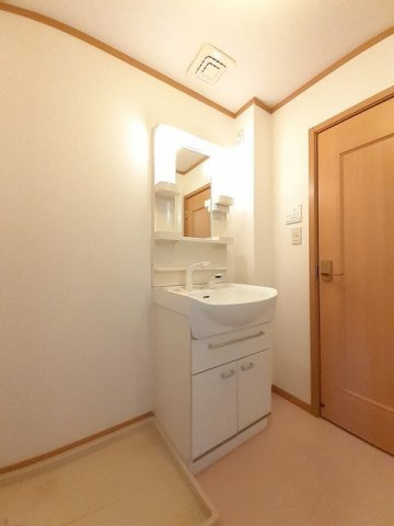 ソレアードエムＢの洗面所