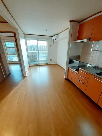 ソレアードエムＢの居間・リビング