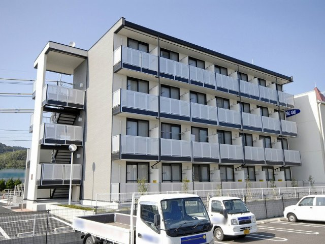 レオパレスマリーンブルーの外観