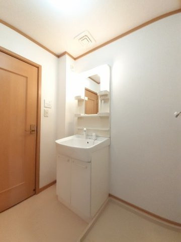 ソレアードエムＢの洗面所