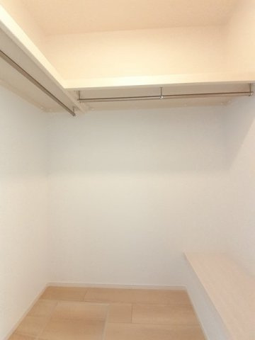 レジデンス　宝町の収納
