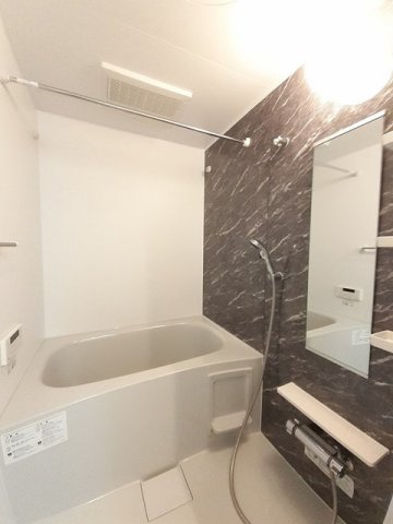 ジェルメゾンの浴室