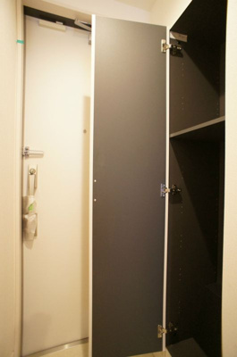 【玄関】 | リブリトルナーレ座間(リブリトルナーレザマ)